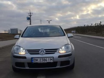 Авто Volkswagen Golf 2004 № 7680594