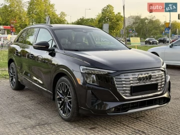 Авто Audi Q5 E-Tron 2024 № 7680647