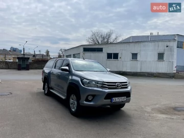 Авто Toyota Hilux 2018 № 7680714