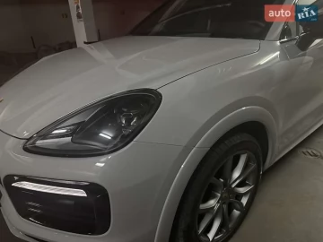 Авто Porsche Cayenne 2023 № 7680948
