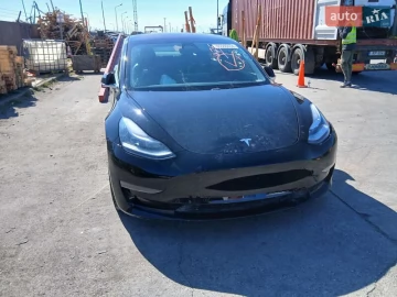 Авто Tesla Model 3 2018 № 7681156