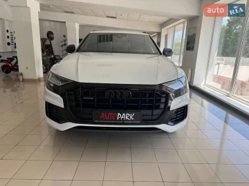 Авто Audi Q8 2020 № 7681694