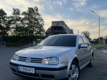 Авто Volkswagen Golf 2001 № 7681724