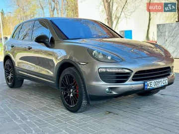 Авто Porsche Cayenne 2013 № 7681930