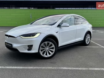 Авто Tesla Model X 2019 № 7681954