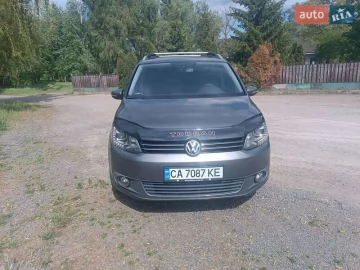 Авто Volkswagen Touran 2011 № 7682106
