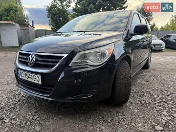 Авто Volkswagen Routan 2012 № 7682299
