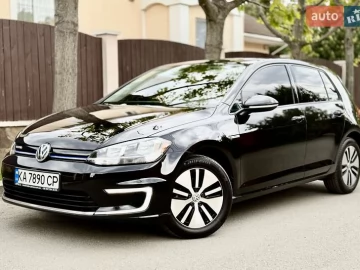 Авто Volkswagen E-Golf 2017 № 7682343