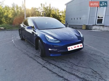 Авто Tesla Model 3 2020 № 7682365
