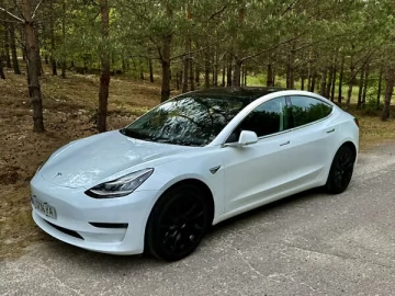 Авто Tesla Model 3 2019 № 7682380