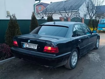 Авто BMW 7 Series 2001 № 7682558