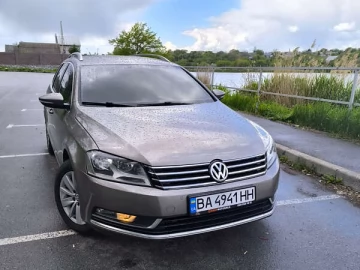 Авто Volkswagen Passat 2011 № 7682615