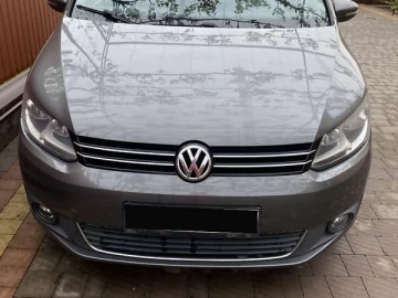 Авто Volkswagen Touran 2011 № 7682636