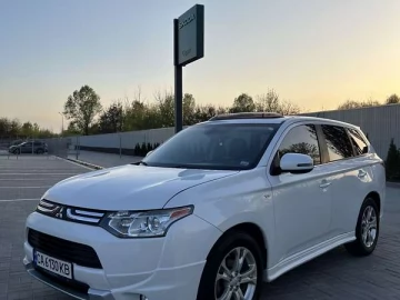 Авто Mitsubishi Outlander 2013 № 7683171