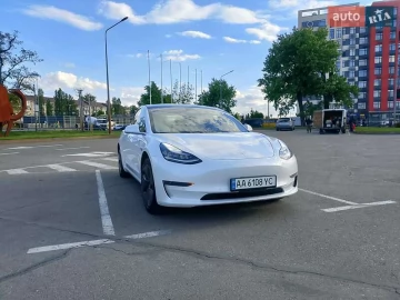 Авто Tesla Model 3 2019 № 7683342