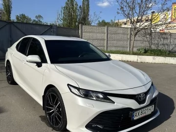 Авто Toyota Camry 2019 № 7683499