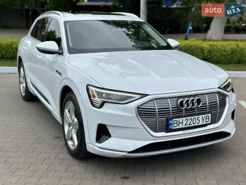 Авто Audi E-Tron 2019 № 7683656