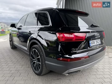 Авто Audi Q7 2015 № 7683813