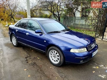 Авто Audi A4 2000 № 7683859