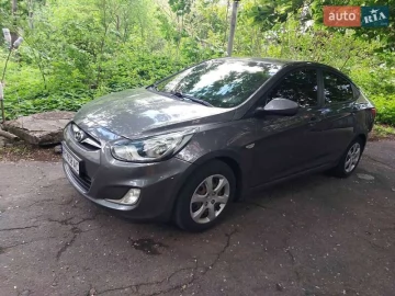 Авто Hyundai Accent 2012 № 7683920