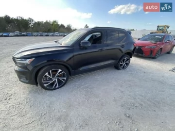 Авто Volvo Xc40 2020 № 7684040