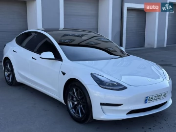 Авто Tesla Model 3 2022 № 7684285