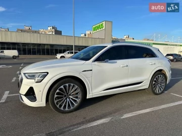 Авто Audi E-Tron 2020 № 7684573