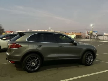 Авто Porsche Cayenne 2012 № 7684929