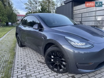 Авто Tesla Model Y 2022 № 7685064