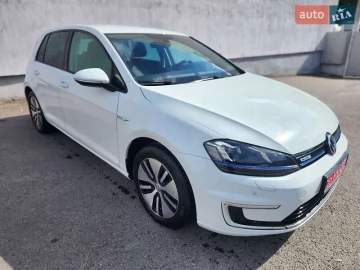 Авто Volkswagen E-Golf 2016 № 7685187