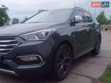 Авто Hyundai Santa Fe 2017 № 7685313