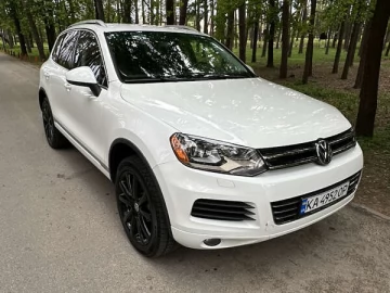 Авто Volkswagen Touareg 2014 № 7685446