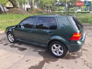 Авто Volkswagen Golf 2001 № 7685522