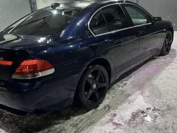 Авто BMW 7 Series 2005 № 7685543