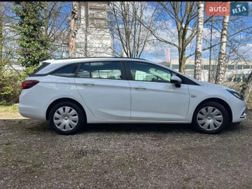 Авто Opel Astra 2019 № 7685769