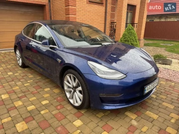 Авто Tesla Model 3 2019 № 7685804
