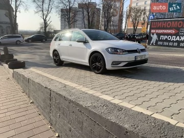 Авто Volkswagen Golf 2017 № 7685918