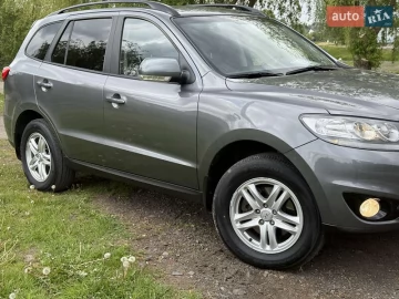 Авто Hyundai Santa Fe 2012 № 7685965