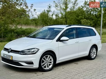 Авто Volkswagen Golf 2018 № 7686192