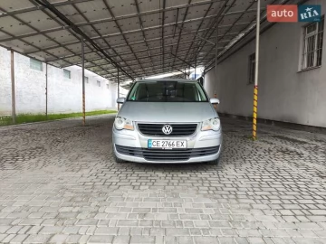 Авто Volkswagen Touran 2008 № 7686317