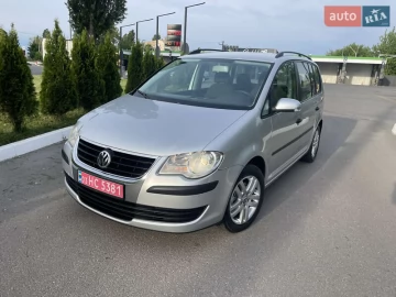 Авто Volkswagen Touran 2008 № 7686360