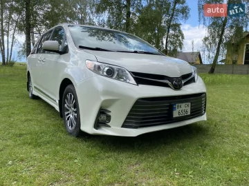 Авто Toyota Sienna 2018 № 7686502