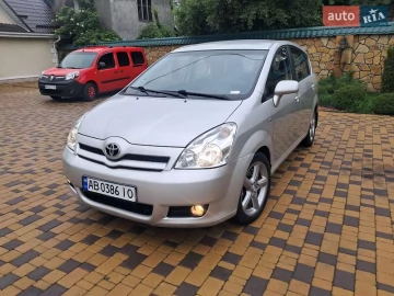 Авто Toyota Corolla Verso 2006 № 7686634