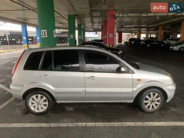 Авто Ford Fusion 2010 № 7686648
