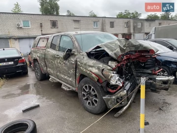 Авто Toyota Tundra 2015 № 7686655