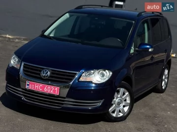 Авто Volkswagen Touran 2008 № 7686668