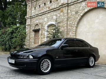 Авто BMW 5 Series 2002 № 7686888