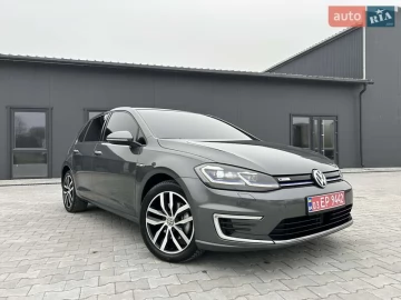 Авто Volkswagen E-Golf 2018 № 7686993
