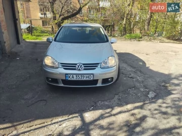 Авто Volkswagen Golf 2005 № 7687544