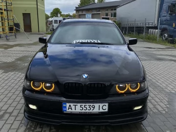Авто BMW 5 Series 2002 № 7688101